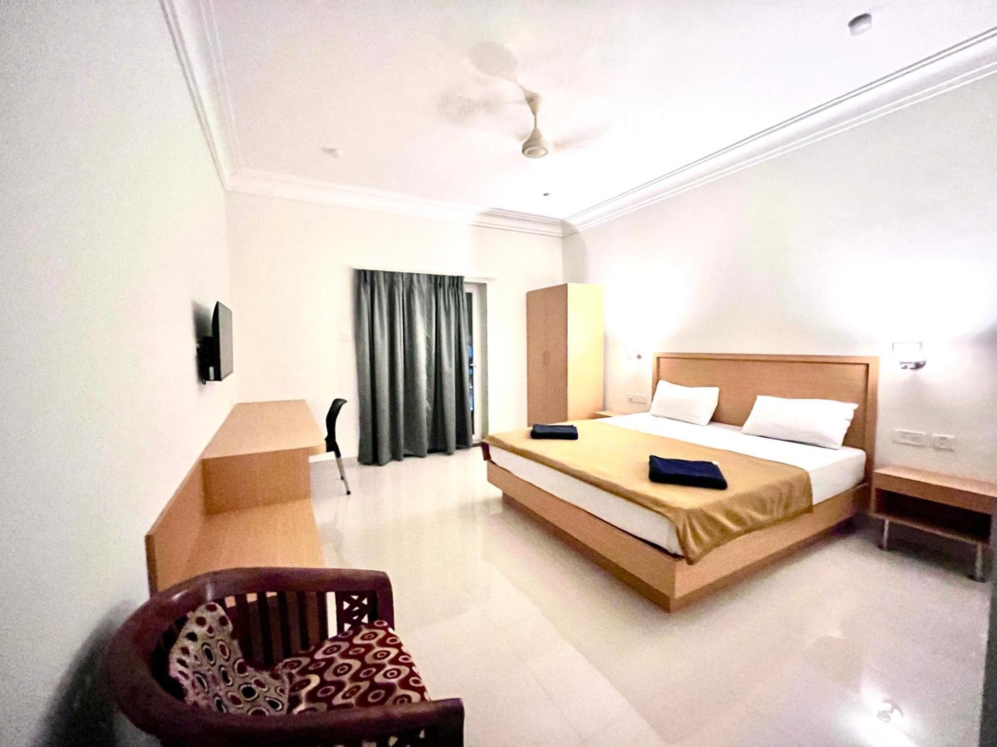 Morjim Sunset Guesthouse - 300 Meter To Morjim Beach Ngoại thất bức ảnh